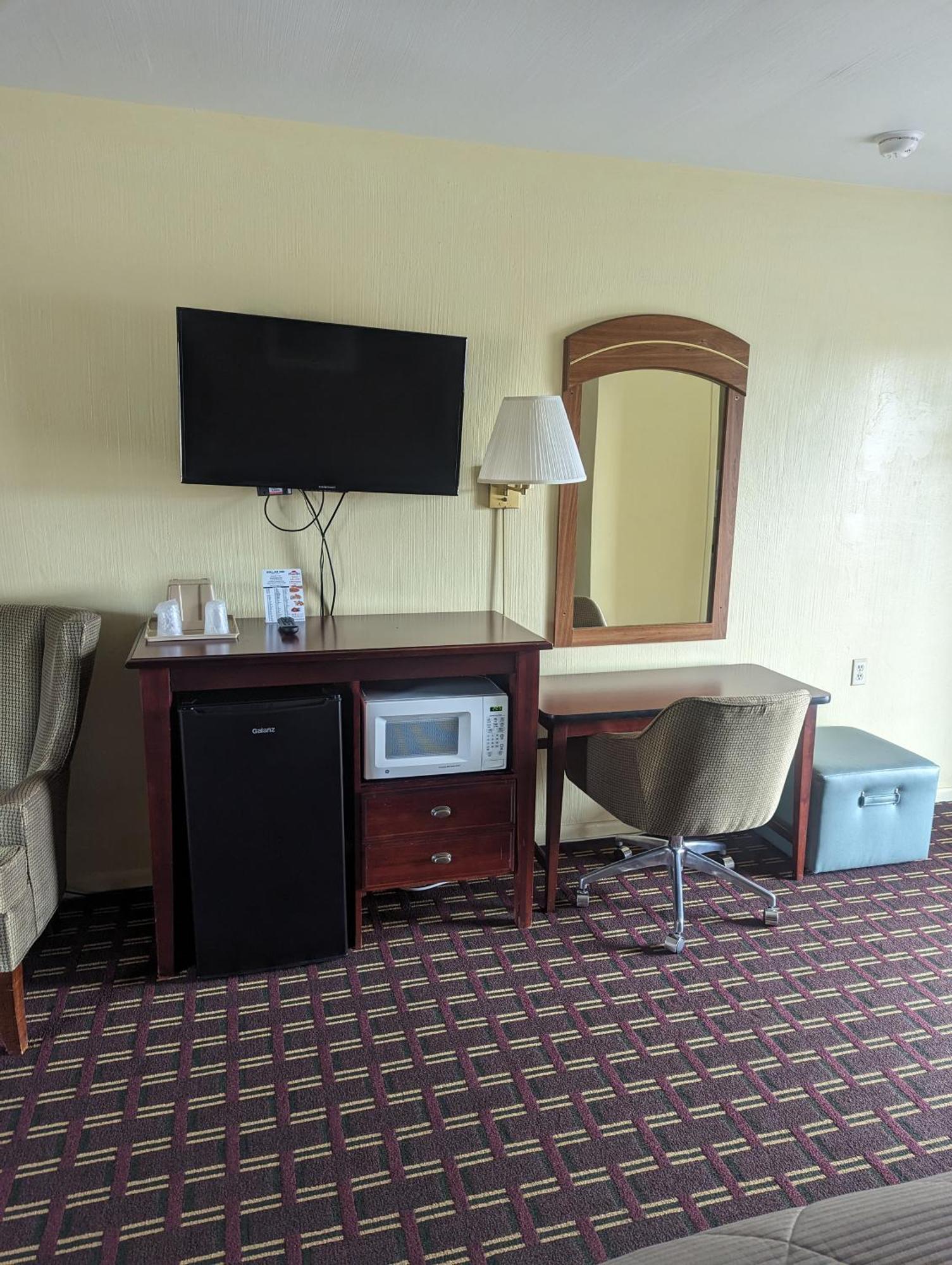 Dollar Inn Somerset Bagian luar foto